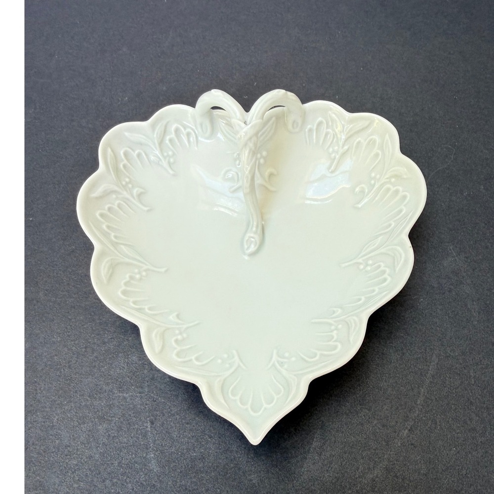Limoges France White Porcelain‎ Embossed Heart Shaped Dish for Jewelry